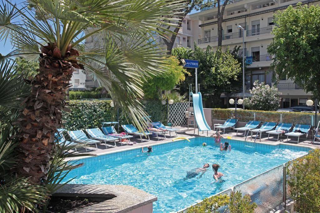 Hotel Antibes Riccione Exterior photo