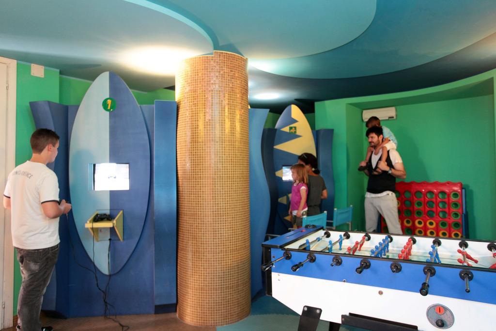 Hotel Antibes Riccione Exterior photo